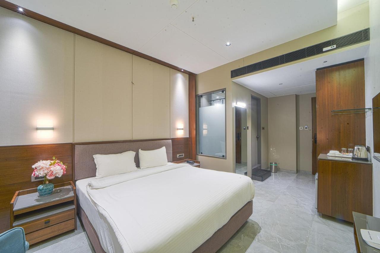 Hotel Devgiri Inn And Restaurant Sangli Экстерьер фото